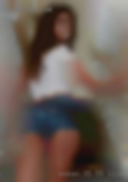 Woman, 35-55, living fuck my man pussy in Asia and lonely.